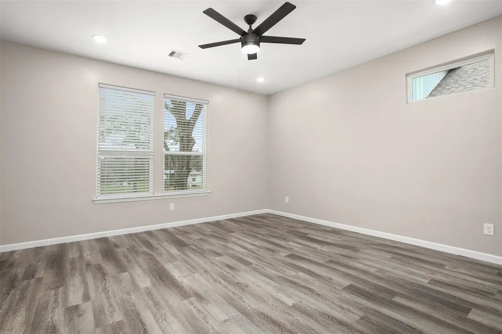 3617 Pecan Drive Bacliff, TX 77518