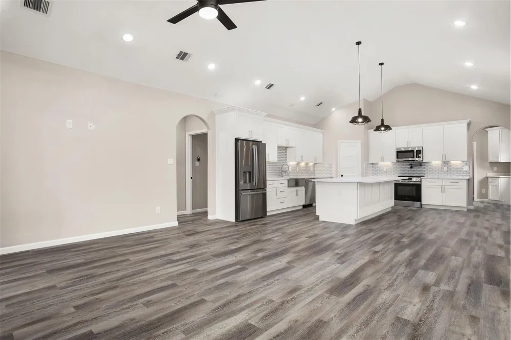 3617 Pecan Drive Bacliff, TX 77518