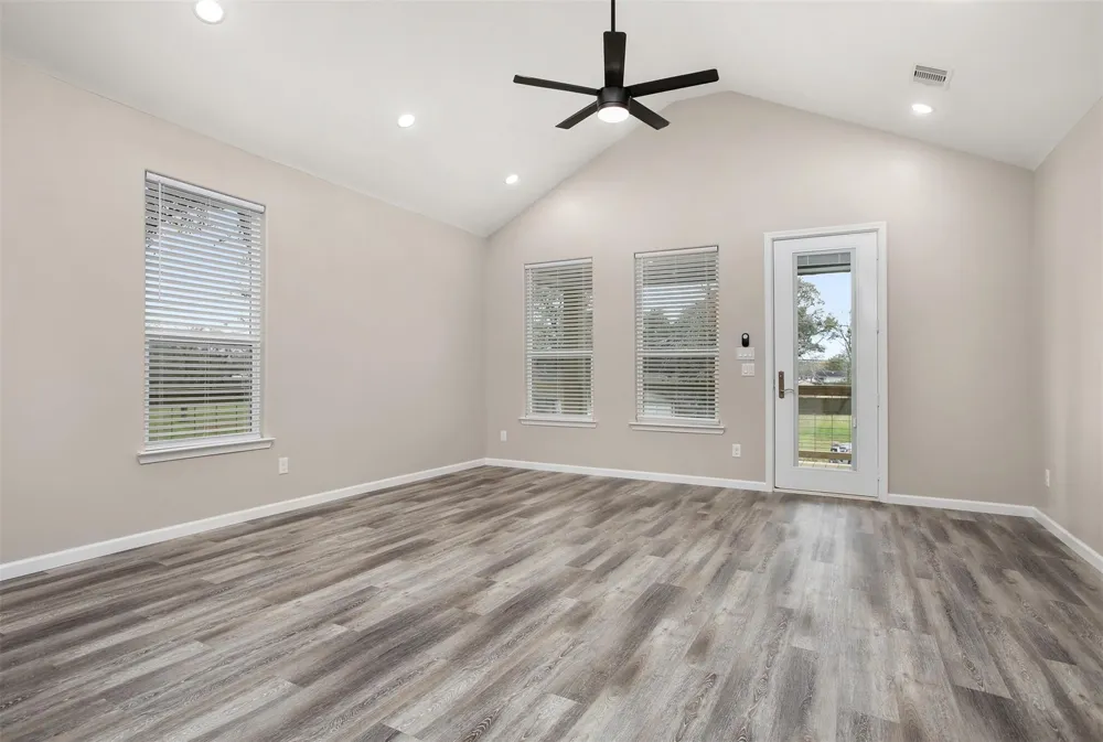 3617 Pecan Drive Bacliff, TX 77518