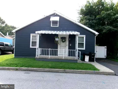 28 S PORTER STREET