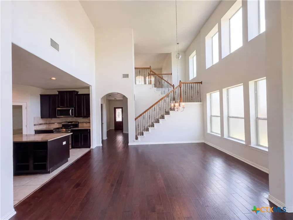 234 Wells Bend Hutto, TX 78634
