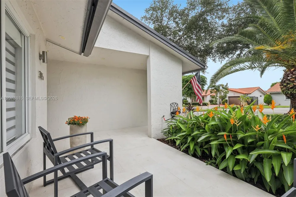305 SW 134th Ct Miami, FL 33184