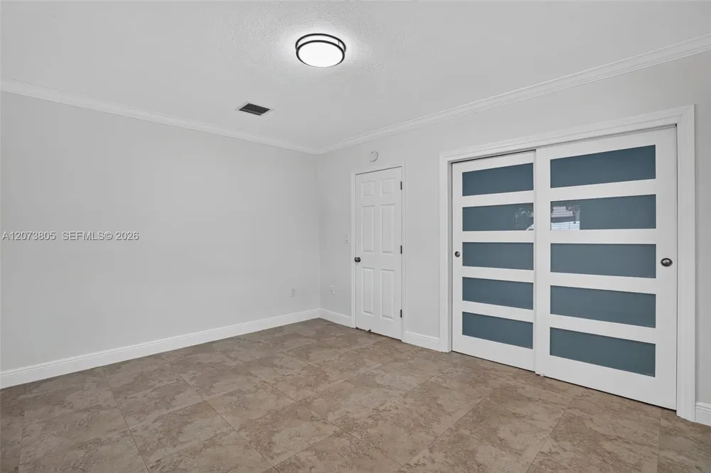 1667 SW 10th St Miami, FL 33135