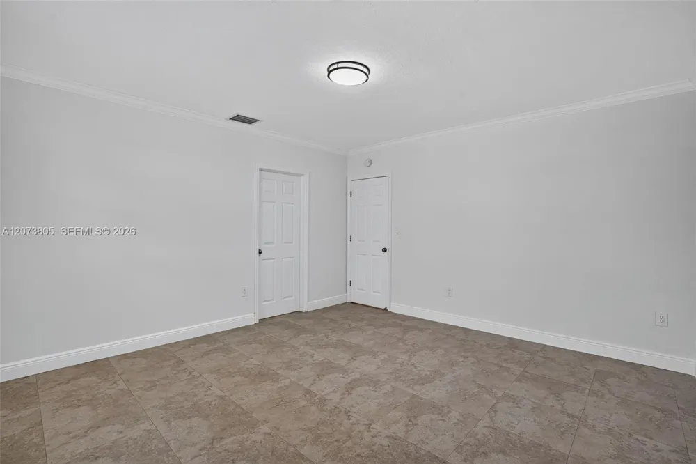 1667 SW 10th St Miami, FL 33135