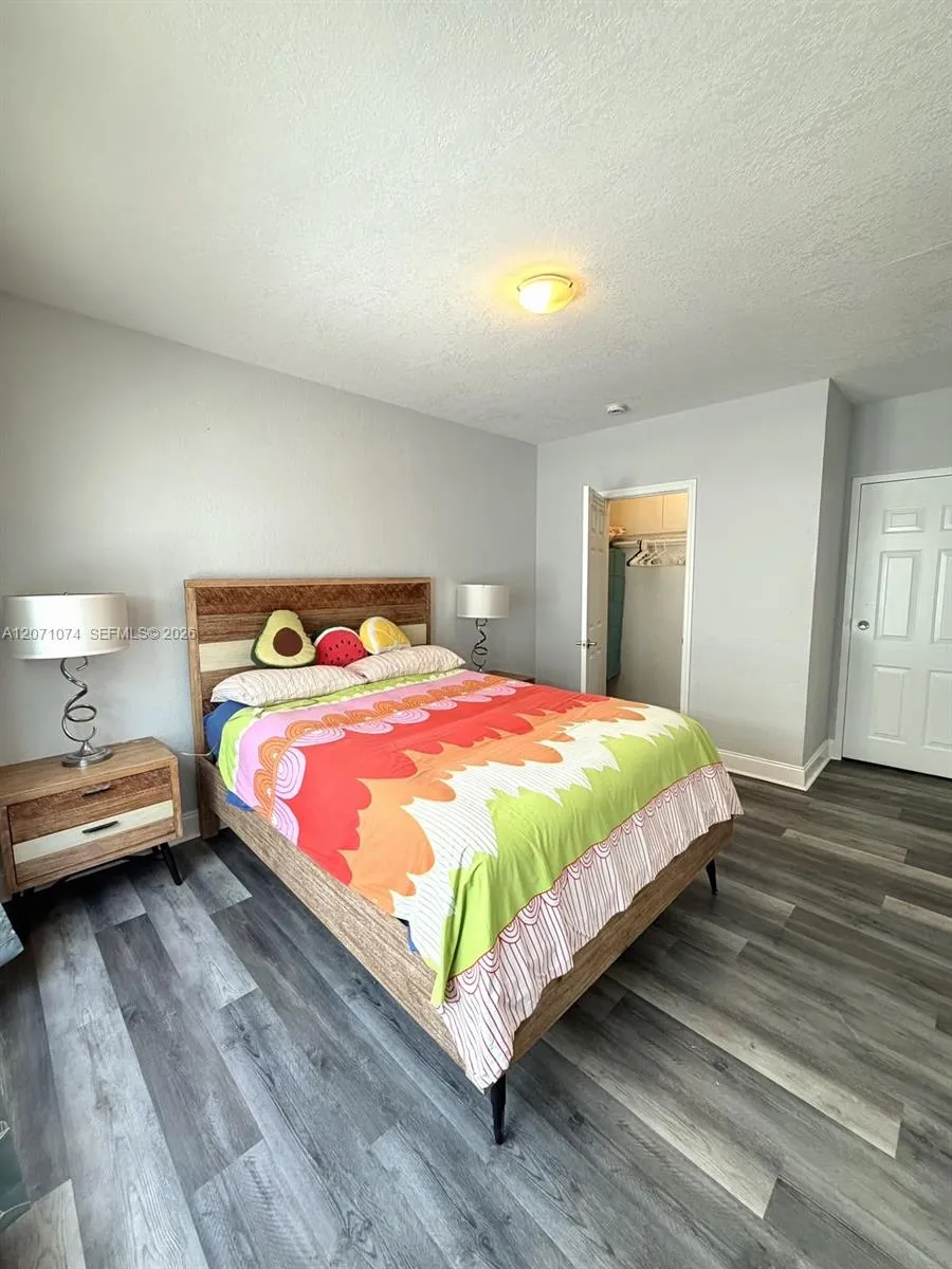 7334 Harding Ave #6 Miami Beach, FL 33141