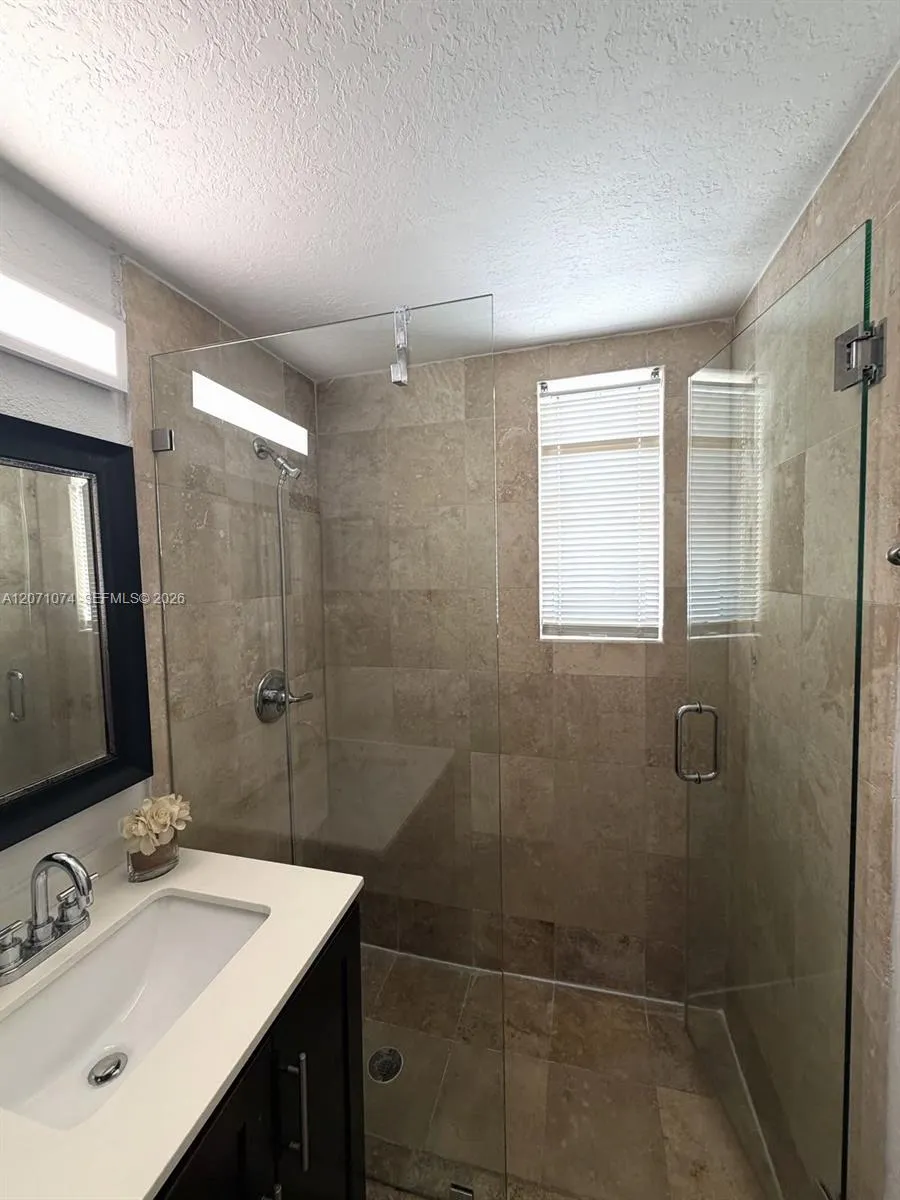 7334 Harding Ave #6 Miami Beach, FL 33141