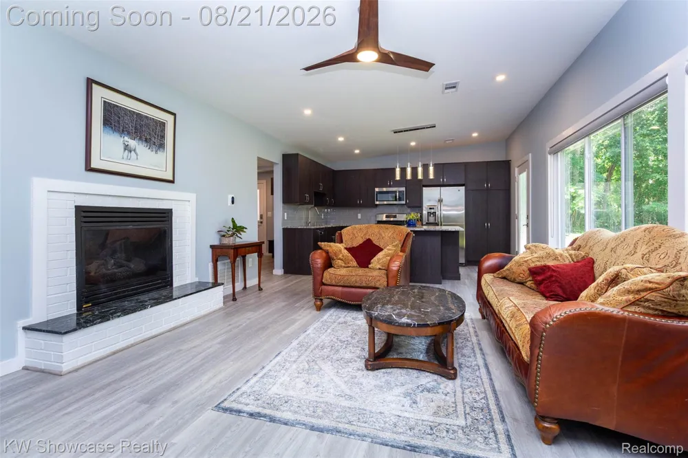 1560 Sable Street Commerce Charter Township, MI 48382