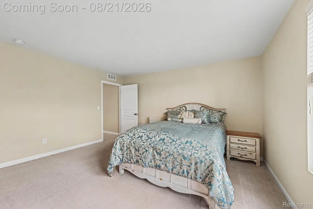 9407 Sand Hill Drive Grand Blanc Charter Township, MI 48439