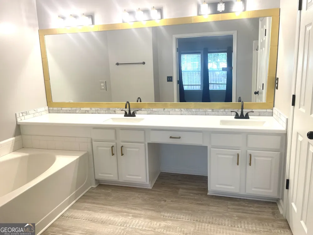 3000 Commonwealth CIR Milton, GA 30004
