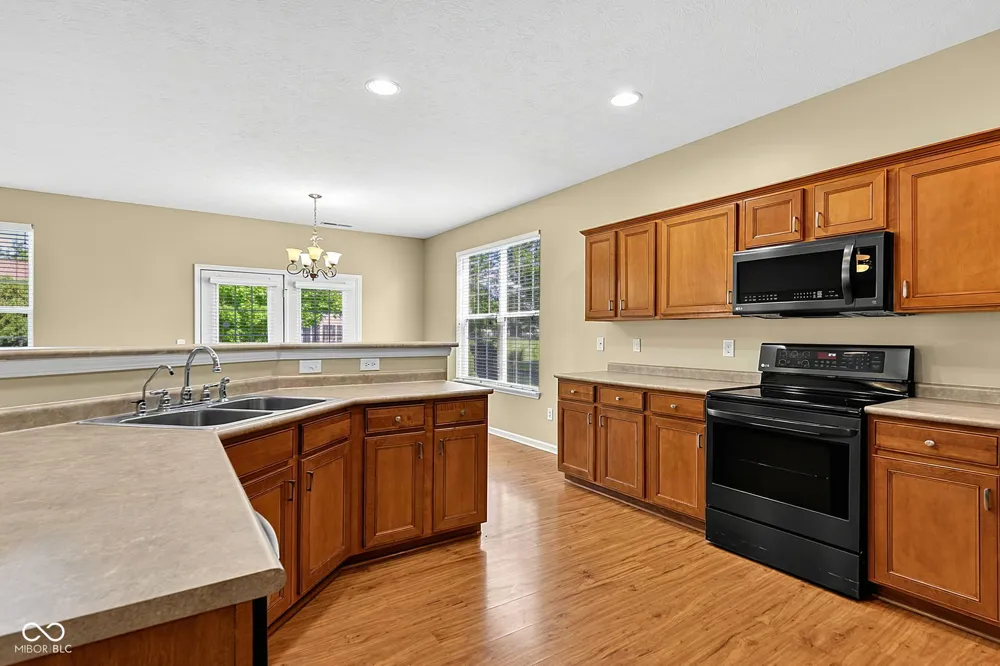 18921 Round Lake Road Noblesville, IN 46060