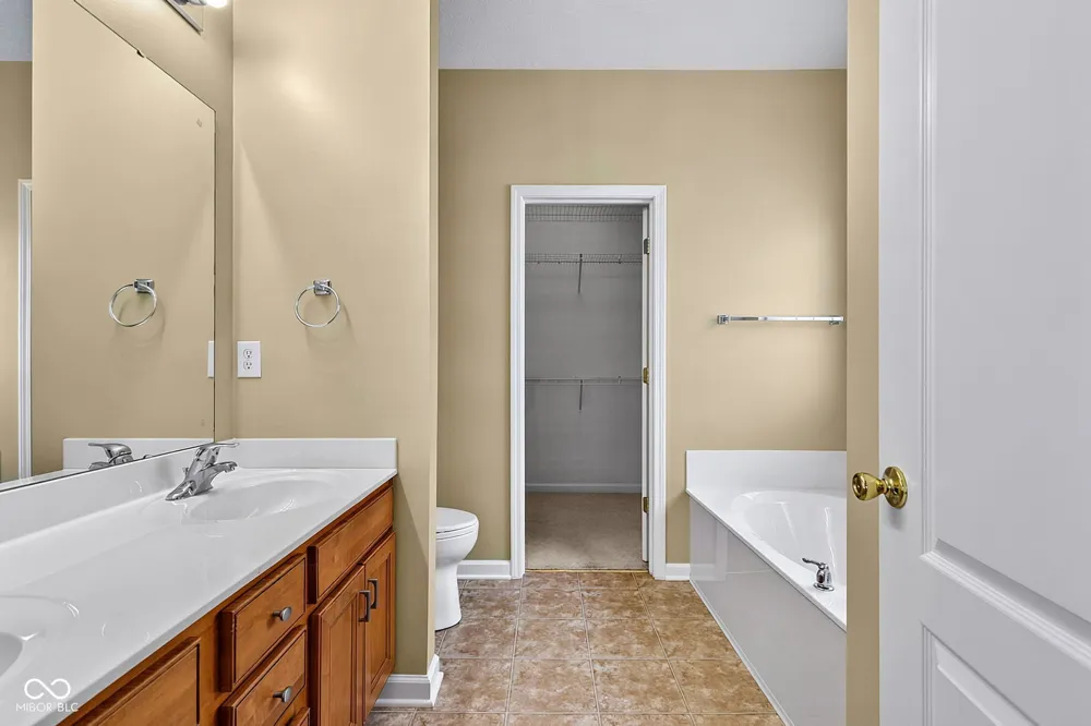 18921 Round Lake Road Noblesville, IN 46060