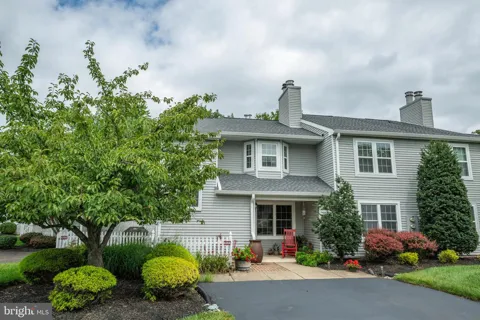 630 ROSE HOLLOW DRIVE