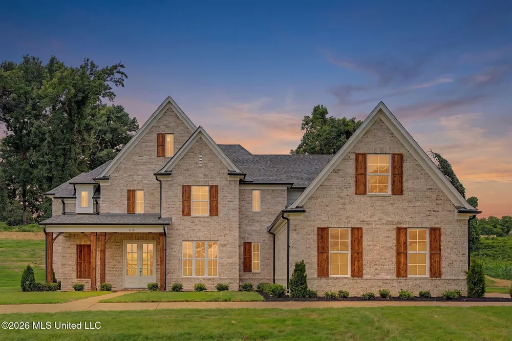 8130 Soaring Oaks Drive Walls, MS 38680
