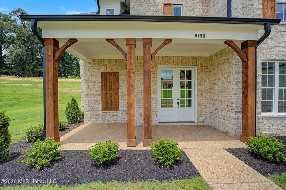 8130 Soaring Oaks Drive Walls, MS 38680