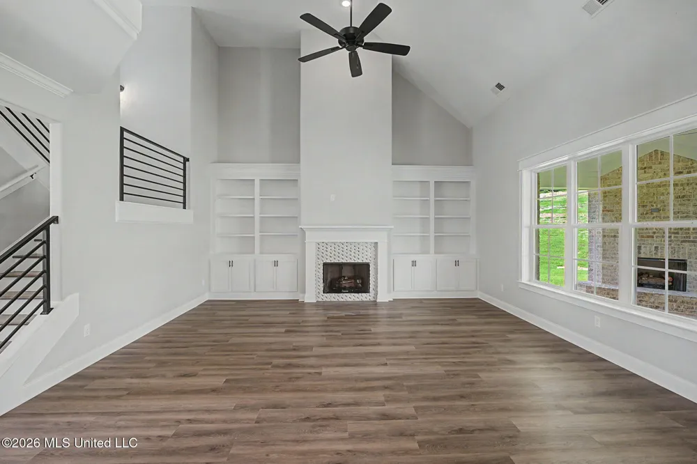 8130 Soaring Oaks Drive Walls, MS 38680