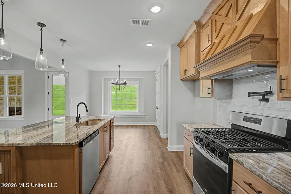 8130 Soaring Oaks Drive Walls, MS 38680