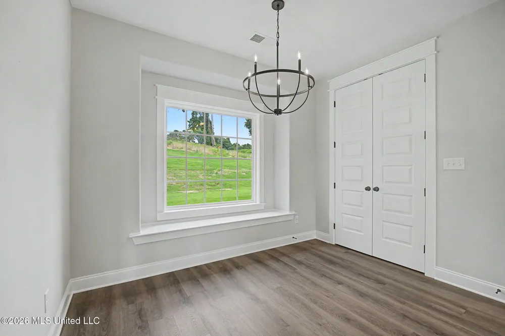 8130 Soaring Oaks Drive Walls, MS 38680