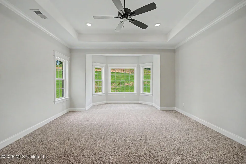 8130 Soaring Oaks Drive Walls, MS 38680