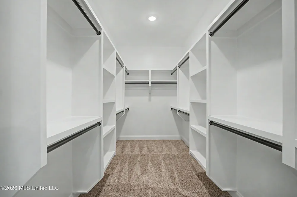 8130 Soaring Oaks Drive Walls, MS 38680