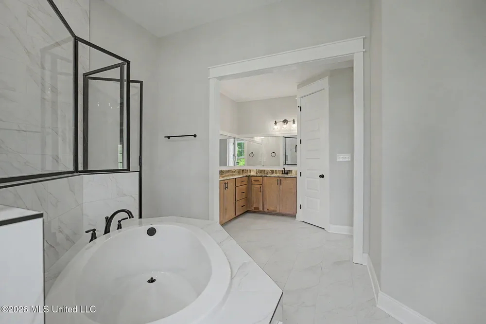 8130 Soaring Oaks Drive Walls, MS 38680