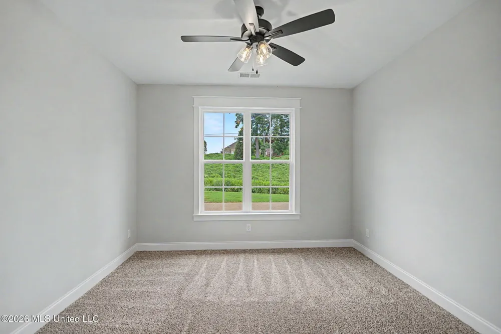 8130 Soaring Oaks Drive Walls, MS 38680