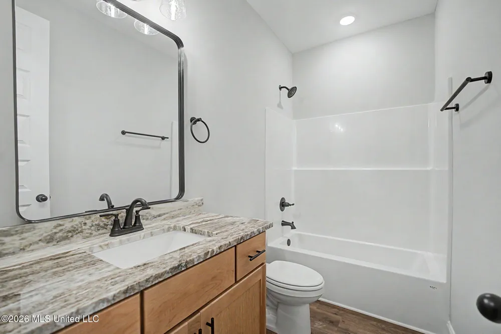 8130 Soaring Oaks Drive Walls, MS 38680