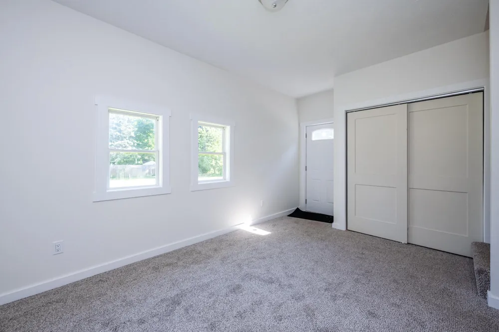 6027 Superior Street Coloma, MI 49038