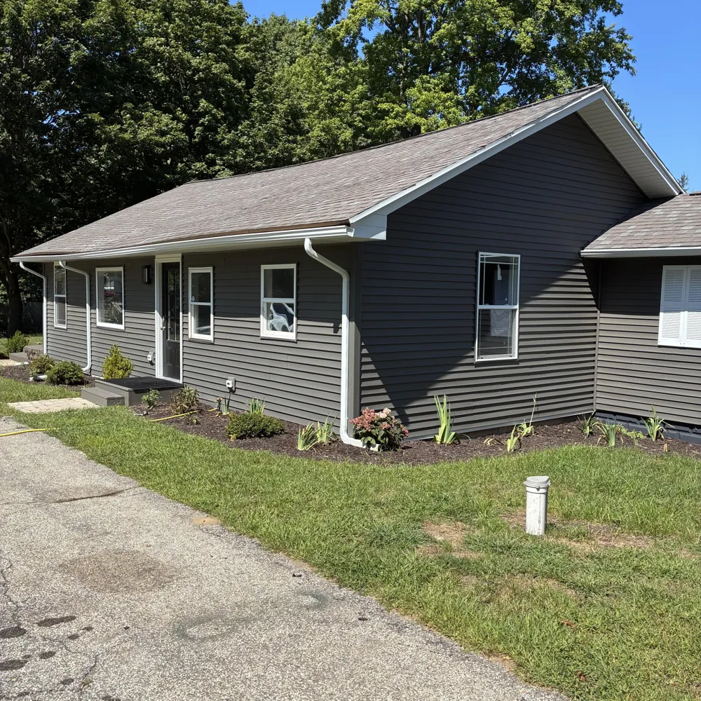 6027 Superior Street Coloma, MI 49038