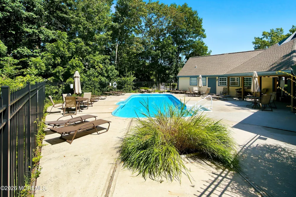 141 Spoon Bill Holw Hollow Bayville, NJ 08721