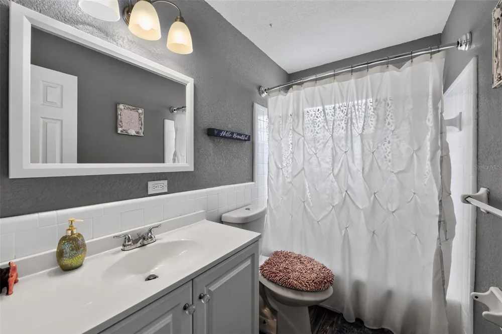 2815 SOUTHERN PARKWAY W Bradenton, FL 34205