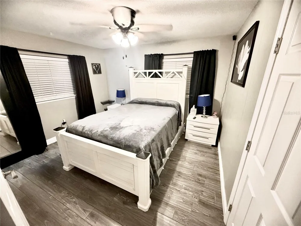 2815 SOUTHERN PARKWAY W Bradenton, FL 34205