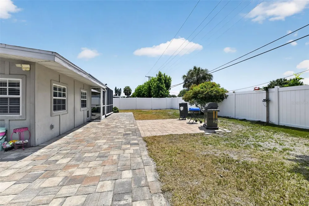 2815 SOUTHERN PARKWAY W Bradenton, FL 34205