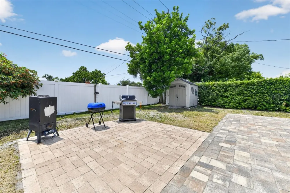 2815 SOUTHERN PARKWAY W Bradenton, FL 34205