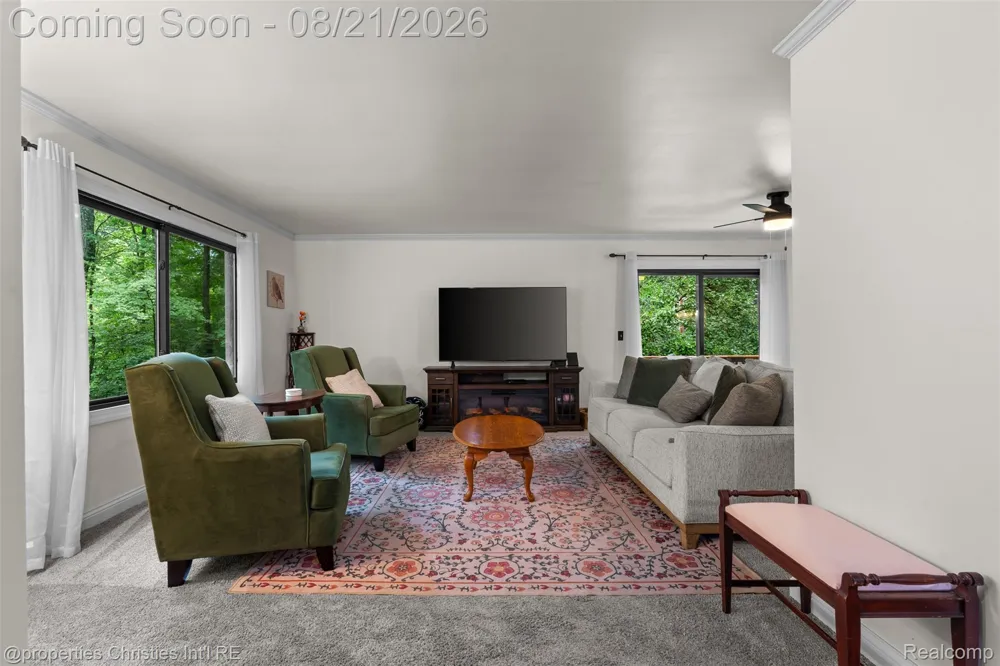 1625 Perry Lake Road Brandon Charter Township, MI 48462
