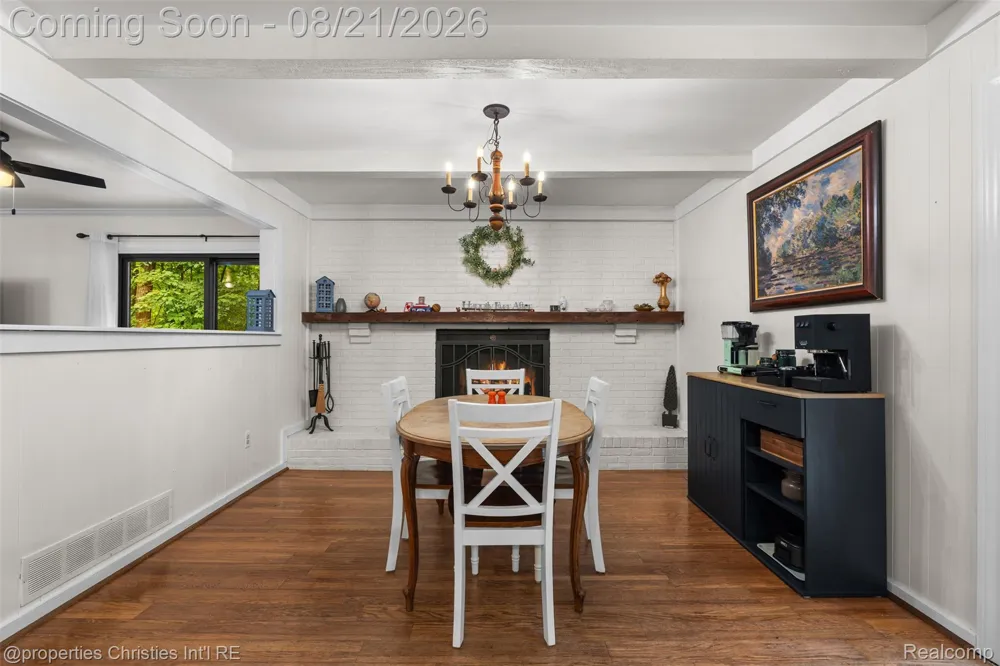 1625 Perry Lake Road Brandon Charter Township, MI 48462
