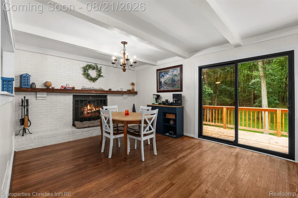 1625 Perry Lake Road Brandon Charter Township, MI 48462