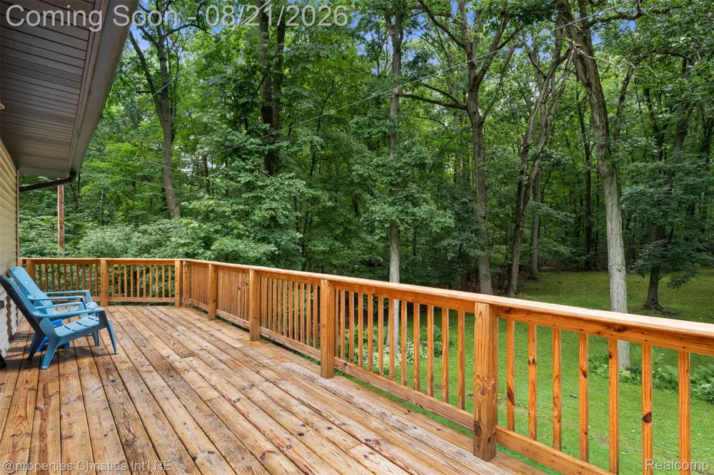 1625 Perry Lake Road Brandon Charter Township, MI 48462