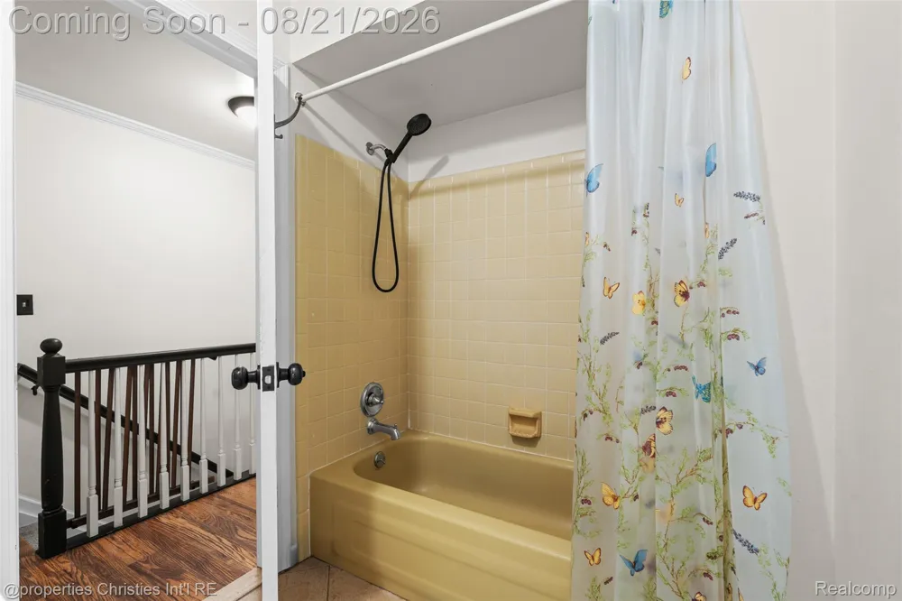 1625 Perry Lake Road Brandon Charter Township, MI 48462