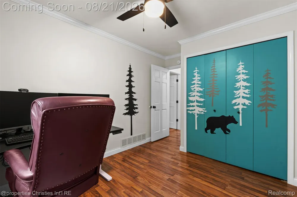 1625 Perry Lake Road Brandon Charter Township, MI 48462