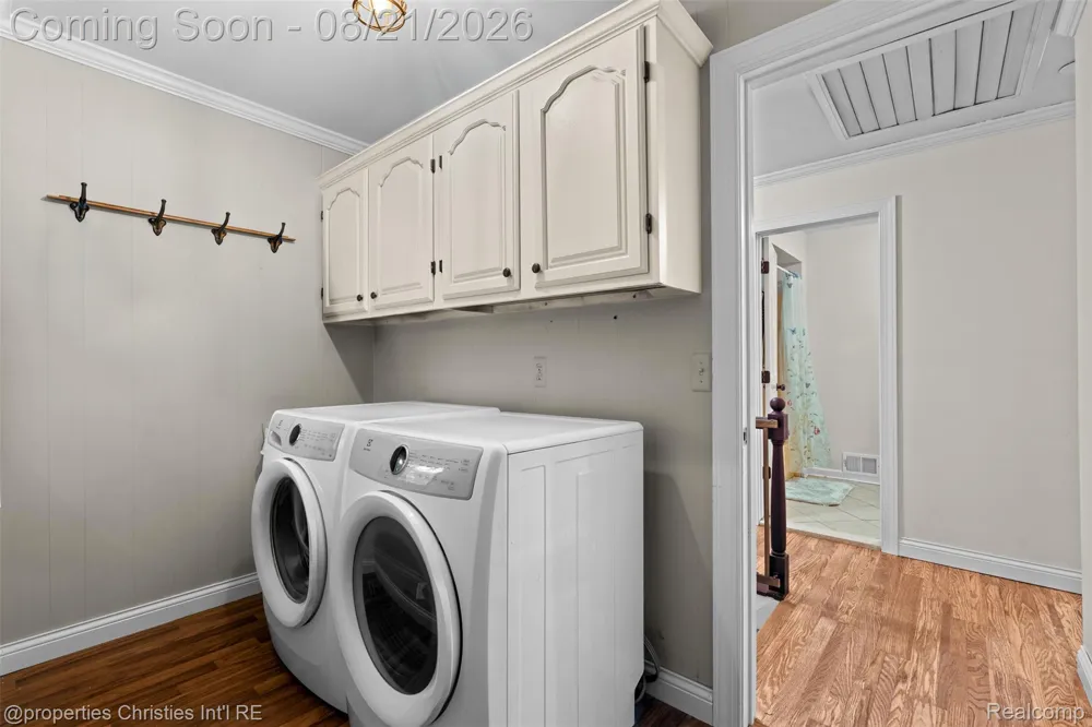 1625 Perry Lake Road Brandon Charter Township, MI 48462