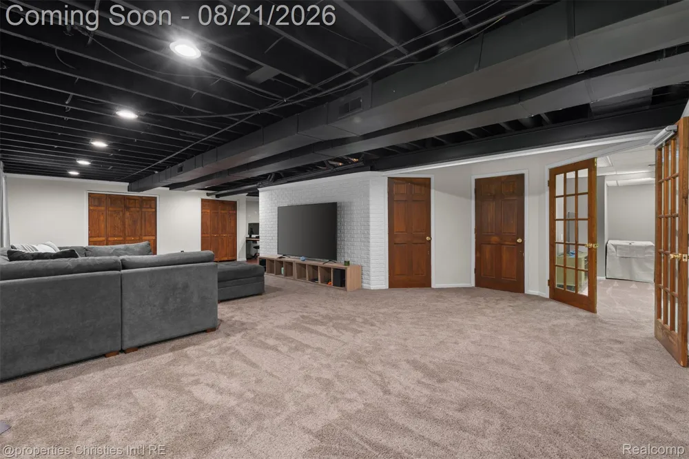 1625 Perry Lake Road Brandon Charter Township, MI 48462