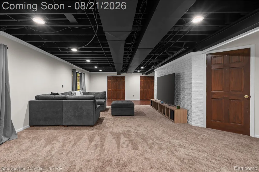 1625 Perry Lake Road Brandon Charter Township, MI 48462