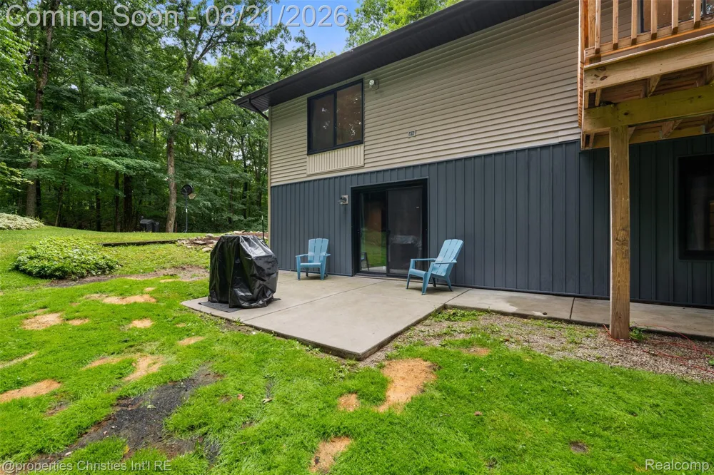 1625 Perry Lake Road Brandon Charter Township, MI 48462