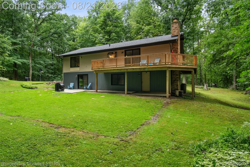 1625 Perry Lake Road Brandon Charter Township, MI 48462