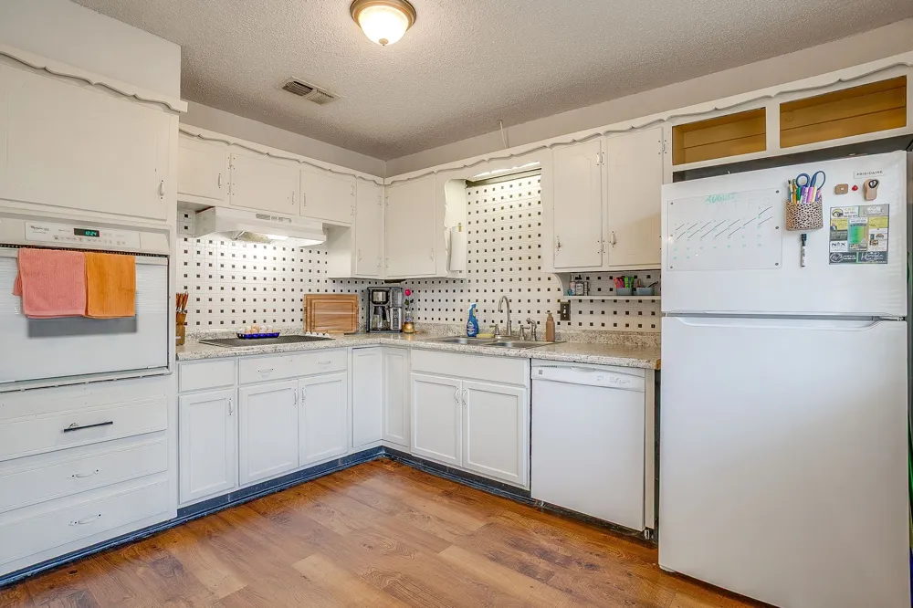 2102 SE 10th Street Mineral Wells, TX 76067