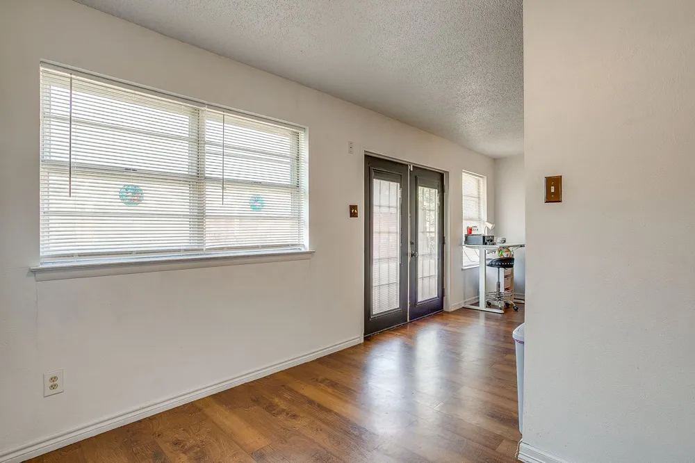 2102 SE 10th Street Mineral Wells, TX 76067