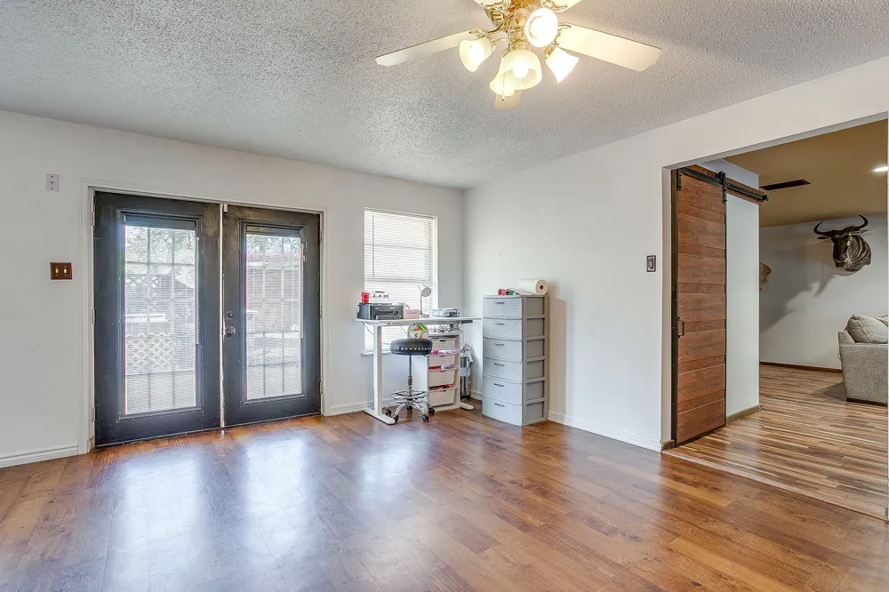 2102 SE 10th Street Mineral Wells, TX 76067