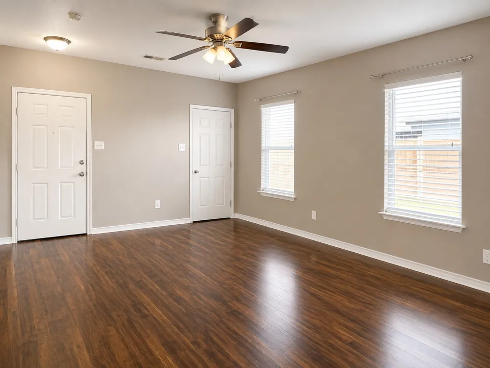 719 E 6th Street Bonham, TX 75418