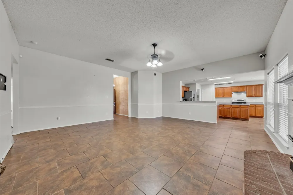 1017 Aaron Drive Burleson, TX 76028