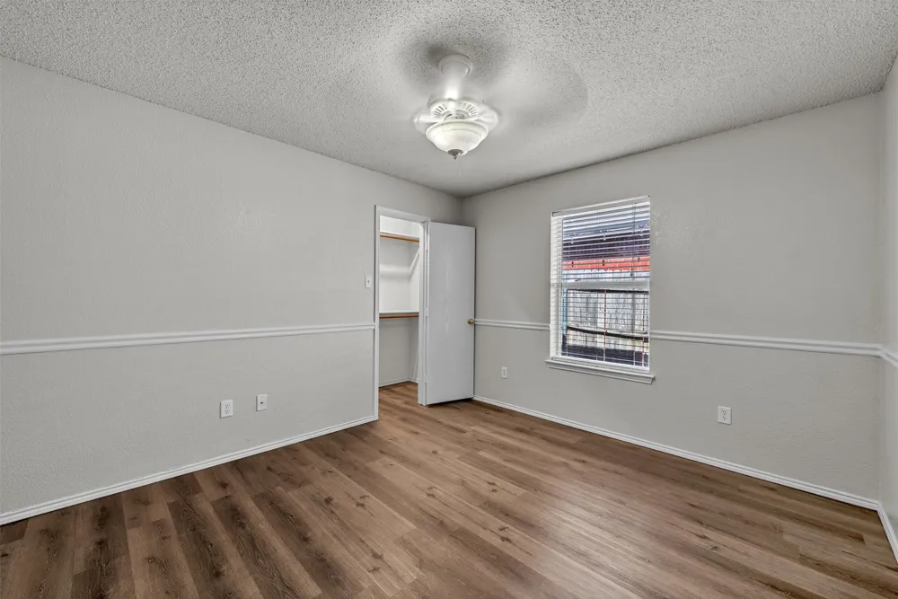 1017 Aaron Drive Burleson, TX 76028